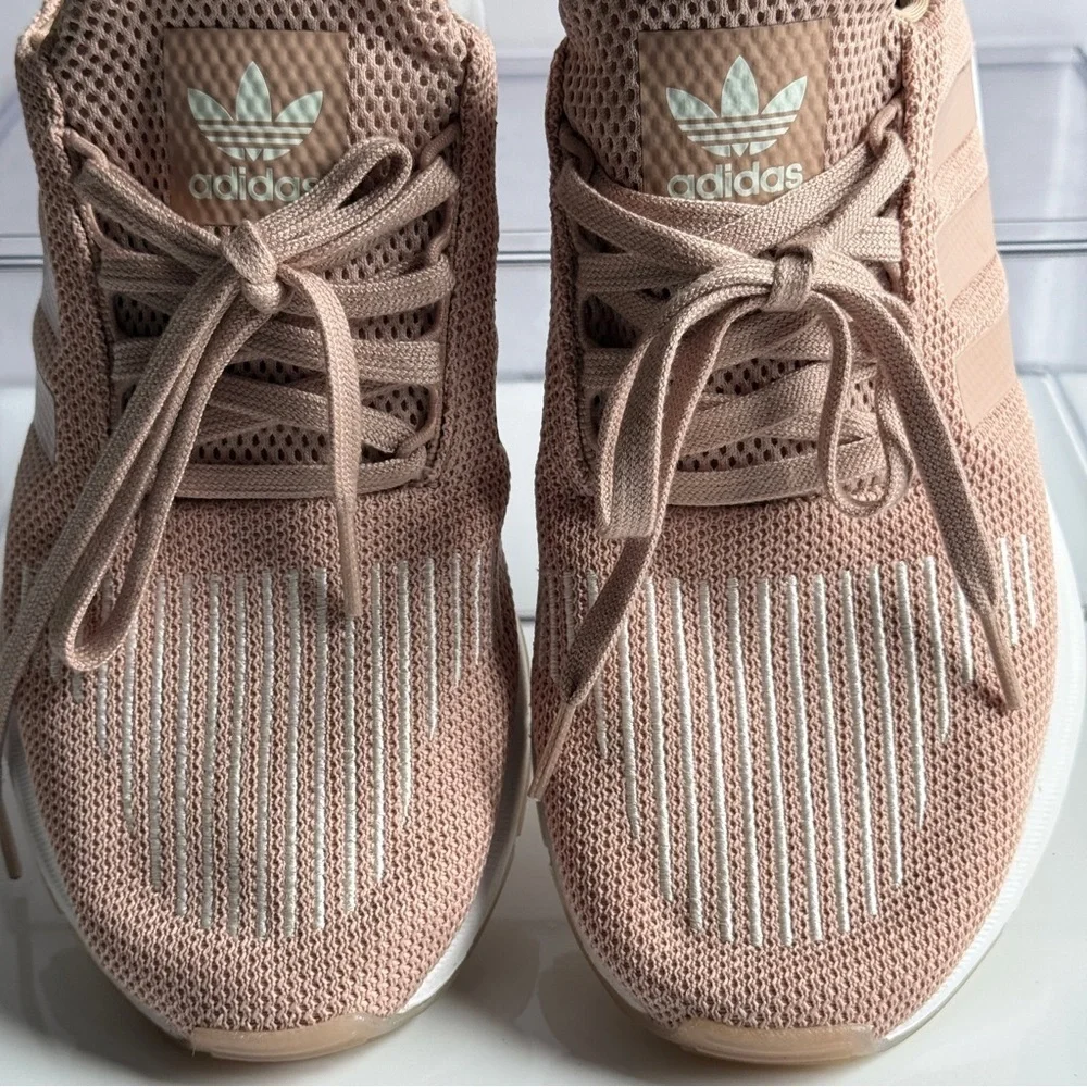 Adidas Swift Run Sneakers Size 8